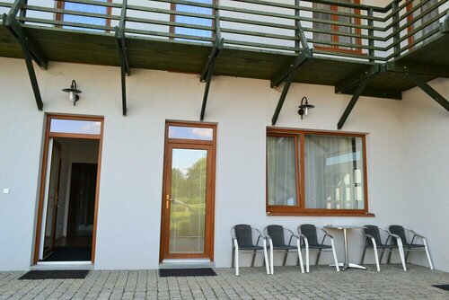 Farm Kundratice, Book Landbrugsophold Hoteller i Central Bohemia med parkering, Parkering