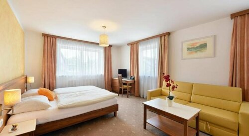 HOMEBOUND APARTMENTS Salzburg City I - contactless check-in, Забронировать Апартаменты/квартира Отели Окрестностей Зальцбурга с парковкой, Парковка