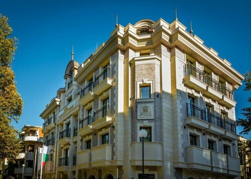 Residence City Garden - Certificate of Excellence Top 10 BEST Five-Stars City Hotels for 2024 awarded by HTIF, Réserver Hôtel Plovdiv Center 