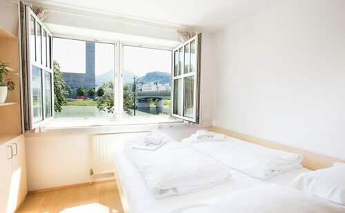 myNext - Riverside Hotel Salzburg, Забронировать Отель Окрестности Зальцбурга Зальцбург, рядом с Зальцбургский государственный театр