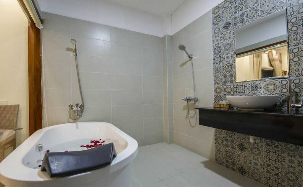 Nice House Hotel