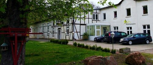 Waldpension Droyssig, Book Hotel Hotels in Garz with Parking, Parking