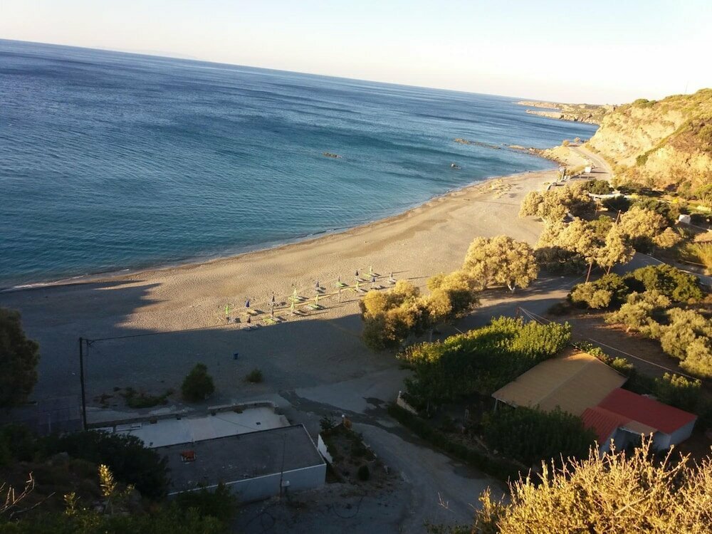 Akrotiri Panorama- luxury rental apartments with sea view