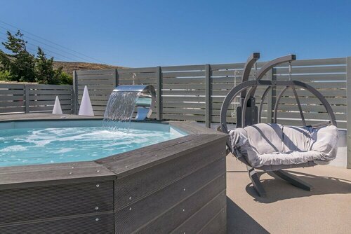 Uncle's Luxury Adamas Suites, Забронировать Отель Отели Адамас с завтраком, рядом с Милосский музей горного дела, Завтраки