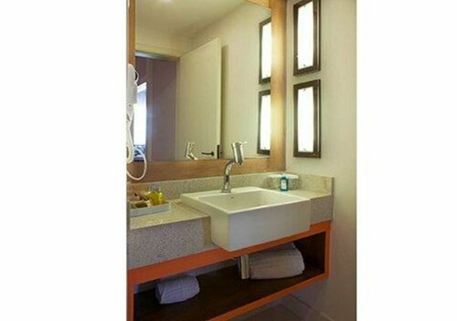 Quality Suites Alphaville, Забронировать Отель Баруэри штат Сан-Паулу