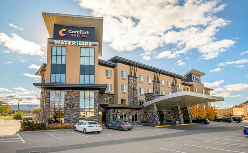 Comfort Suites Kelowna, Забронировать Отель Келоуна Горнолыжный курорт Биг-Уайт