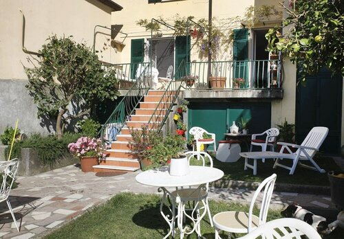 Bed and Breakfast Peverello, Забронировать Отель Кастельнуово-Магра Лигурия
