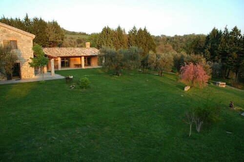 Agriturismo Acquaviva Todi, Reserva ahora Hotel Hoteles en Todi con aparcamiento, Aparcamiento