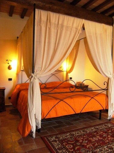 Agriturismo S. Apollinare, Забронировать Отель Пьянкастаньяйо Siena Area