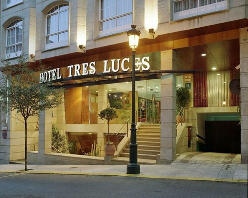 Hotel Sercotel Tres Luces, Prenota Hotel Hotel SPA a Galizia, SPA