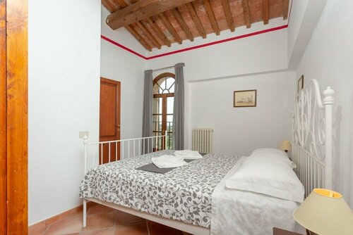 Agriturismo Comparini Le Balze, Buchen Sie Hotel Hotels mit Pool in Elsa-Tal, Schwimmbad