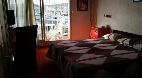 La Voile D' Or, Book Hotel Hoteller i Canal du Midi med parkering, Parkering