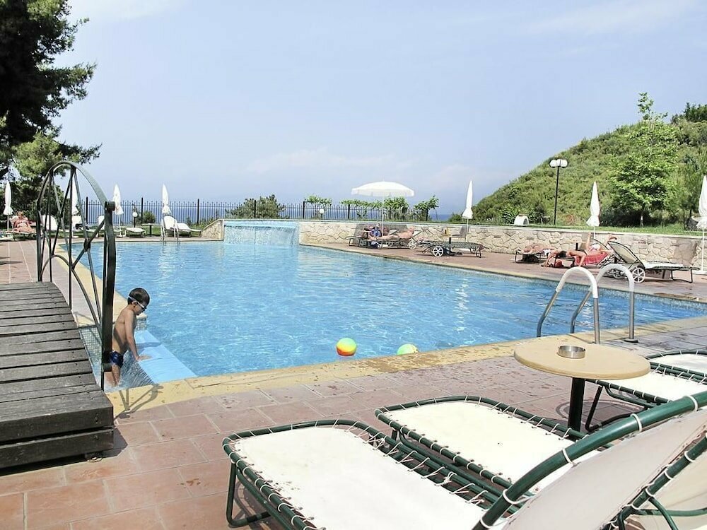 Lesse Hotel
