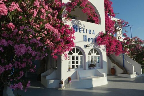 Melina Hotel, Забронировать Отель Тира Santorini Caldera, рядом с Археологический музей Тиры