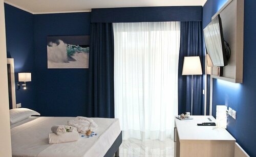 Ambruosi Village Resort & SPA, Забронировать Курортный отель Массиньяно Марке