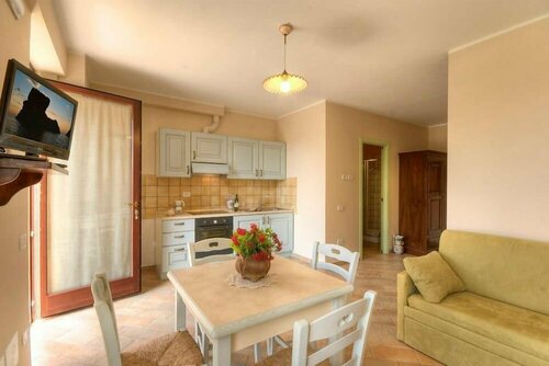 Residence Casale Torrenova al Conero, Book Hotel Hoteller i Romagna med parkering, Parkering