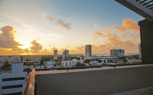 La Quinta Inn & Suites Cancun, Varaa Hotelli Cancún Quintana Roo