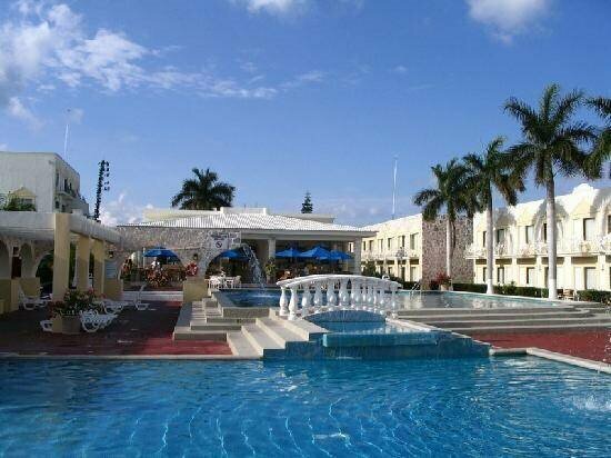Holiday Inn Express Cancun Zonaera