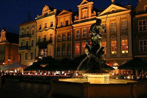 Hotel Blow Up Hall 5050, Забронировать Отель Бизнес-отели Познани, рядом с Государственный музей, 4* 5*