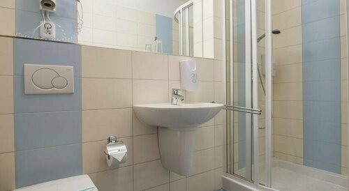 Felicity Garni Hotel, Забронировать Отель Ружинов Братислава
