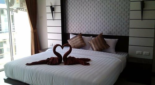 Ea-sy Condotel, Забронировать Отель Карон Бич Пхукет