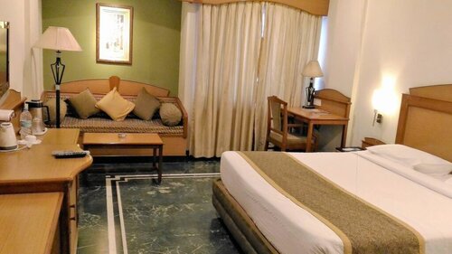 Taj Tristar, Забронировать Отель Отели Telangana 3 звезды, 3*