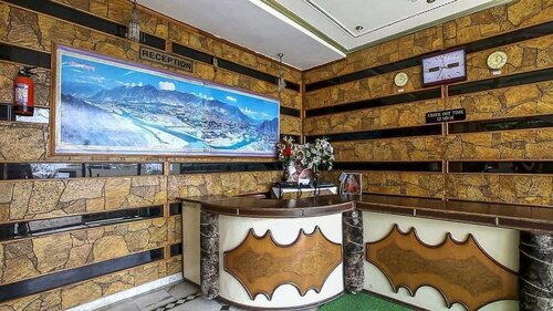 Hotel Sahiwa, Забронировать Отель Отели Дхармсала с парковкой, Парковка