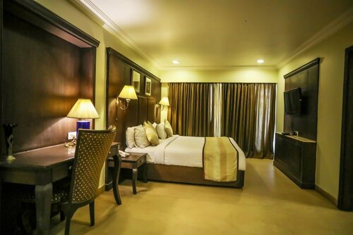 Sterling Amargarh Jodhpur, Rezervovat Hotel Pāl hotely s bazénem, Bazén
