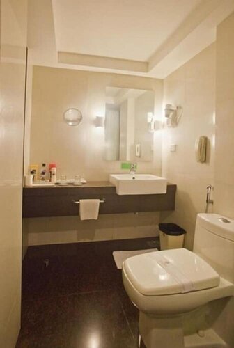 Silver Palace Hotel, Buchen Sie Hotel Rajkot Gujarat
