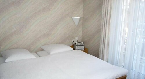 Hotel Chavez, Забронировать Отель Рид-Бриг Бриг, рядом с Rosswald