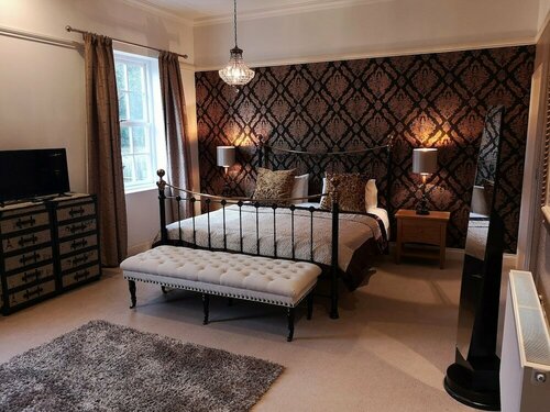 Glangwili Mansion - Luxury 5 star Bed & Breakfast, Забронировать Отель «постель и завтрак» Кармартен Carmarthenshire