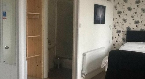 Ansteys Lea Guest House, Rezervați Pensiune Pensiuni în Merseyside, Pensiune