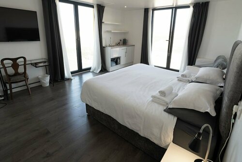 Abbey Point Hotel, Забронировать Отель Брент Харроу