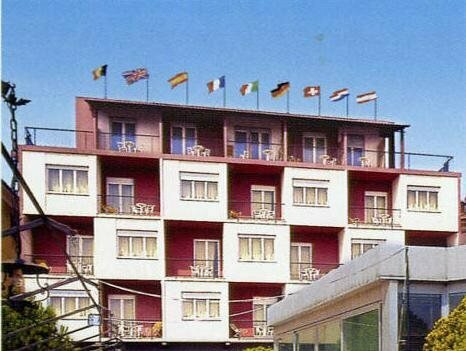 Hotel Robinia, Забронировать Отель Отели Порто-Маурицио 3 звезды, 3*
