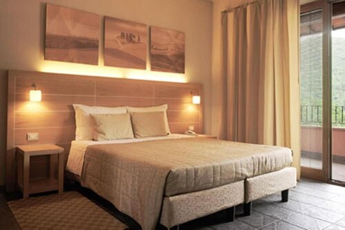 Meridiana Country Hotel, Đặt Khách sạn Calenzano Tuscany