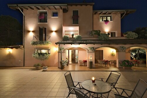 Villa ai Tigli Venice Airport Rooms Keyless&Self Check in, Забронировать Вилла Тессера Венето, рядом с Крепость Базера