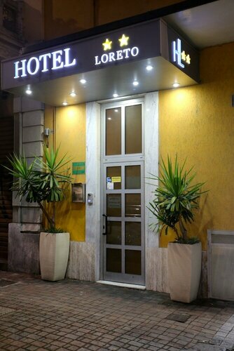 Hotel Loreto, Забронировать Отель Отели Милана с парковкой, рядом с Роверето, Парковка