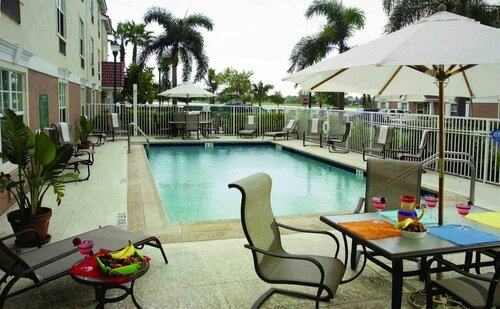 TownePlace Suites Fort Lauderdale West, Забронировать Отель Форт-Лодердейл Broward County