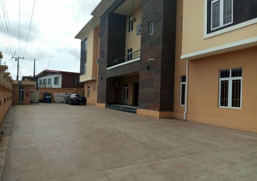 Bana Hotel & Suites, Book Hotel Hoteller i Lagos med pool, Swimmingpool