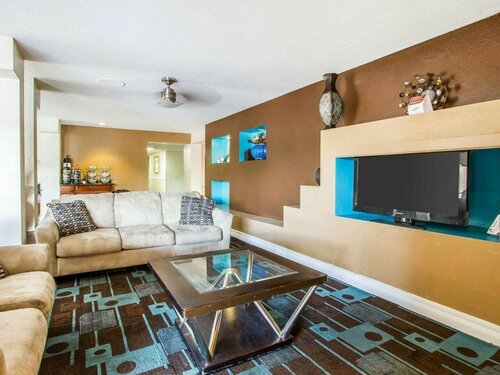 Quality Inn Tucson Downtown near Convention Center, Book Hotel Hoteller i Tucson med parkering, Parkering