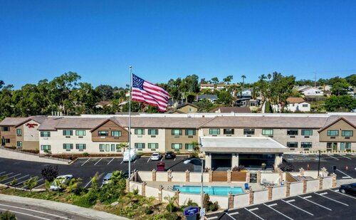 Hampton Inn Cardiff Beach Encinitas, Ca, Забронировать Отель Отели Энсинитас 3 звезды, рядом с Парк Энсинитас-Коммьюнити, 3*