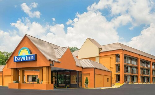 Days Inn Knoxville East, Забронировать Отель Отели Теннесси с парковкой, Парковка