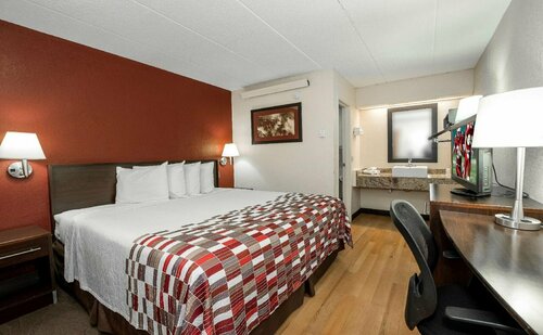 Red Roof Inn Peoria, Book Pension Peoria, IL Illinois