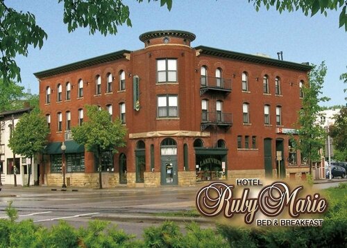 Hotel Ruby Marie, Rezerwuj Hotel Madison Wisconsin