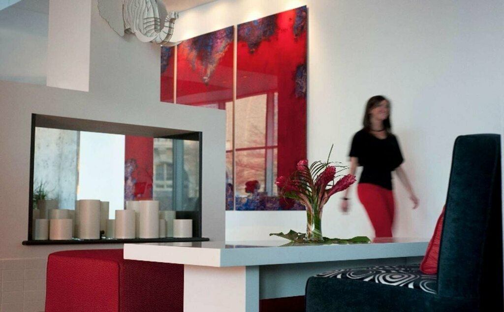 Hotel Red