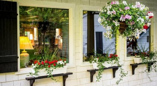 Auberge Les Sources, Забронировать Хостел Отели La Malbaie Municipality с парковкой, Парковка