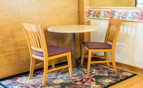 Rodeway Inn & Suites Branford, Book Hotel Hoteller i New England med parkering, Parkering