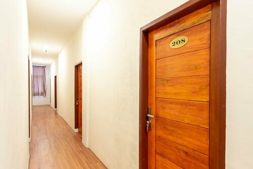 Collection O Medan City Near Rsud Dr Pirngadi Formerly Tmj Guest House, Book Pension Hoteller i Medan med parkering, Parkering