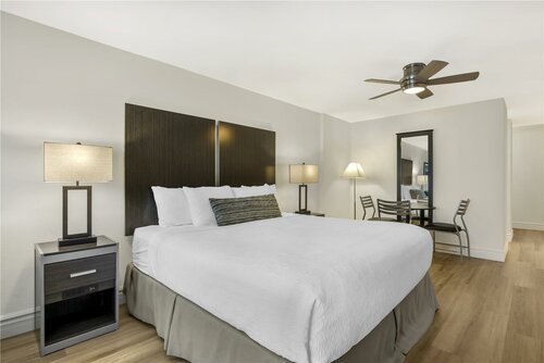 Best Western Pier Point Inn, Varaa Hotelli Hotellit Oregon Coast uima-altaalla, Uima-allas