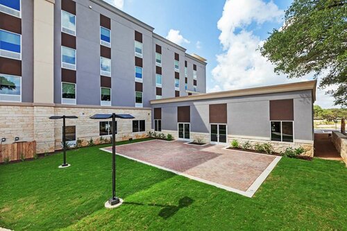 Hampton Inn Bulverde Texas Hill Country, Book Hotel Hoteller i Komal med parkering, Parkering